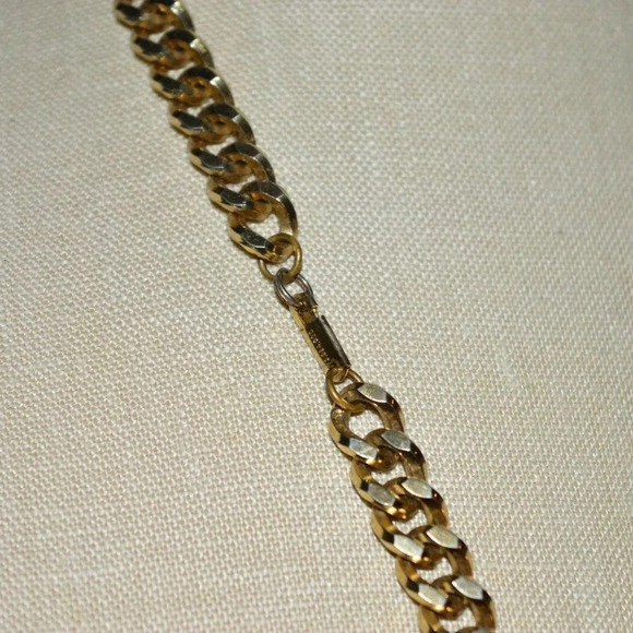 Carol Dauplaise 1970's Runway Revival Medallion - Picture 6 of 8